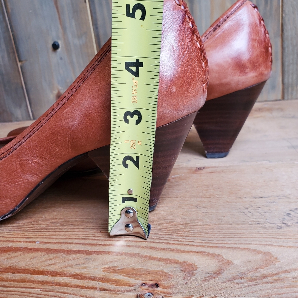 Frye Regina Pump - Picture 11 of 13